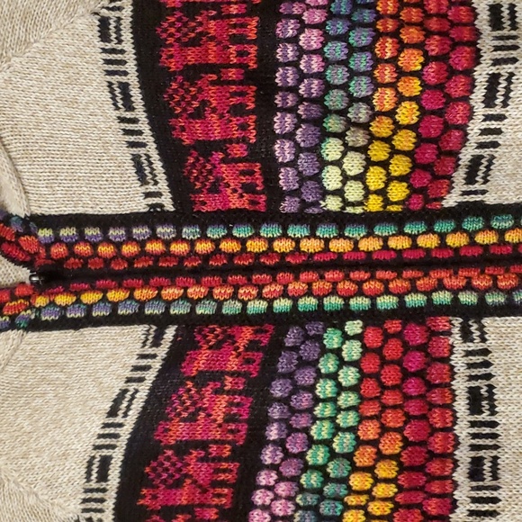 Gaupo Peru Meych Hooded Cardigan Made in Peru - Picture 11 of 15